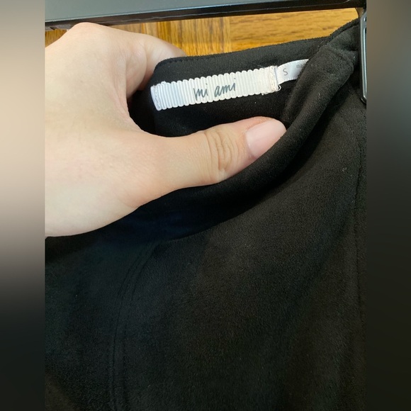 Mi Ami Black Faux Suede Mini Skirt Size Small - Picture 3 of 3